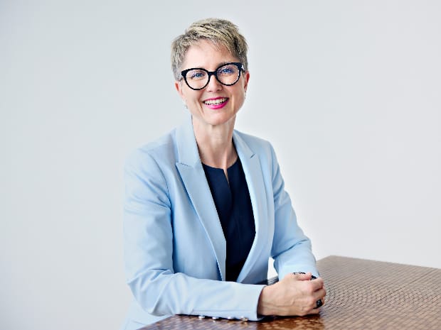 Die CEO der BZE AG ist Frau Nadja Rohrer